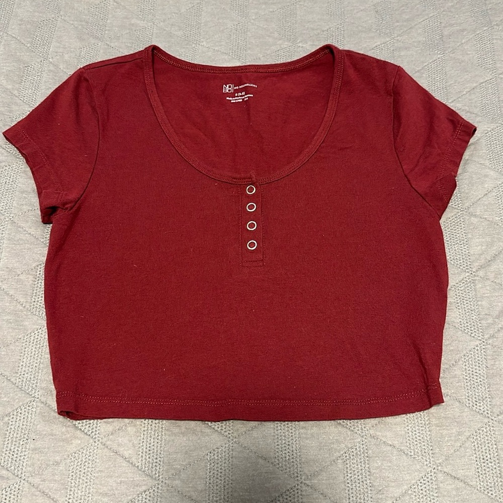 Burgundy buttoned Crop Top